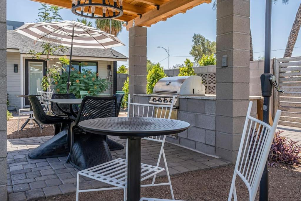 Ash And Ko Aparthotel Phoenix Exterior photo